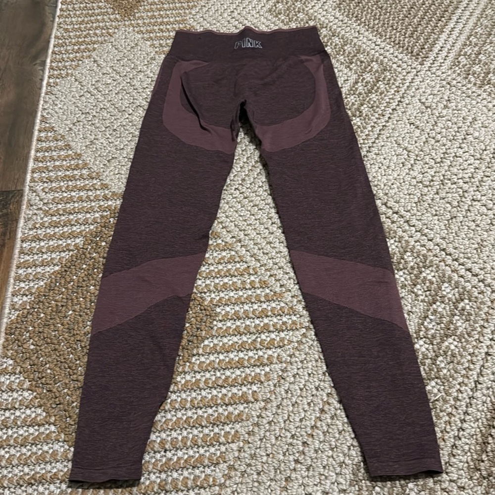 Pink seamless leggings